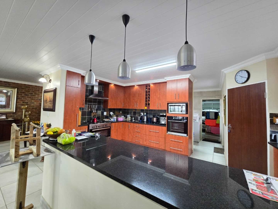 3 Bedroom Property for Sale in Stilbaai Wes Western Cape